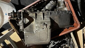 BMW E36 318is - motorové díly / "vnitřnosti" M42B18 - 2