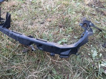 Držáky světel BMW E90 - 2