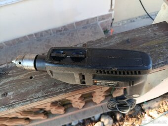 vrtačka  přiklepová - 2