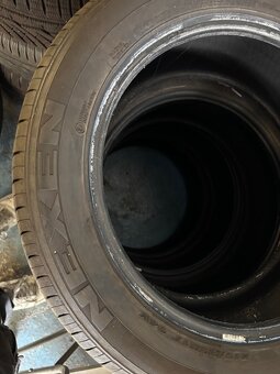 Pneu 215/55 R17 - 2
