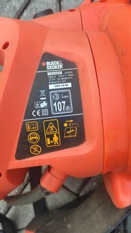 Vysavač/Fukar zahradní Black&Decker - 2
