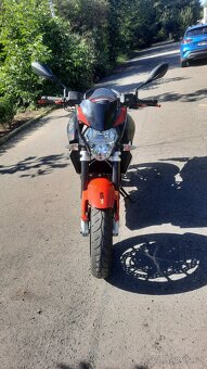 Aprillia SL 750 - 2