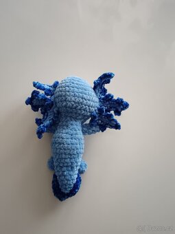Háčkovaný Axolotl - 2