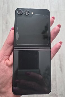 Samsung Z flip 5 - 2