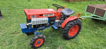 Traktor včetně vleku - 2