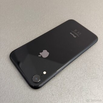 iPhone XR 64GB, pěkný stav, 12 měsíců záruka - 2