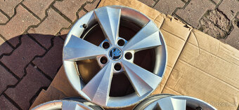 Alu kola Škoda Octavia 5x112 6,5x16 ET46 5E0 601 025 C - 2
