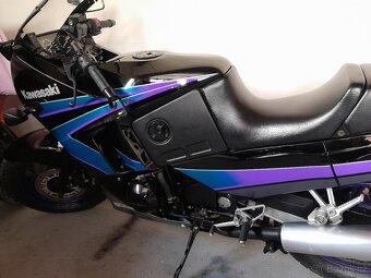 Kawasaki GPX 600R - 2