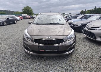 Kia Cee´d 1.6 nafta manuál 100 kw - 2