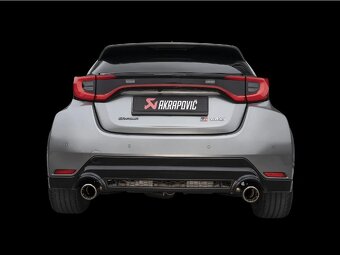Výfuk Akrapovič Toyota GR Yaris + Akrapovič Evolution link ( - 2