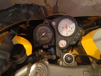 Honda VTR 1000 F - 2