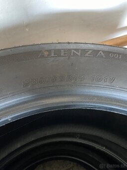 Bridgestone 235/55 R19 - 2