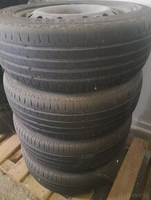 Prodám pneu vc. Plech disku - 2