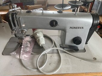 Pridám tento šicí stoj Minerva - 2