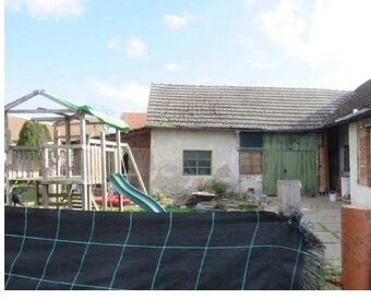Rodinný dům v obci Sloveč, ID 7527e 0708 - 2