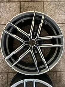 BMW M5 M8 ráfky 20 palcové F90 F91 F92 F93, styling 810 - 2
