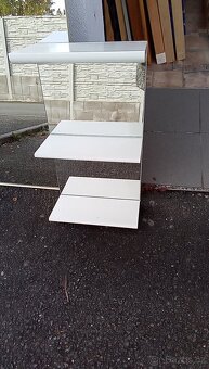 KOUPELNOVÉ ZRCADLO A SKŘÍŇKA - 2