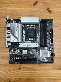ASROCK B760M Pro RS/D4 WiFi Socket intel 1700,Funkční,Záruka - 2