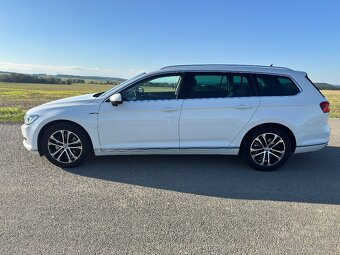 VW Passat 2.0TDI 110kW Highline - 2