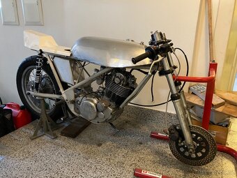Seeley Yamaha SR 500 - 2