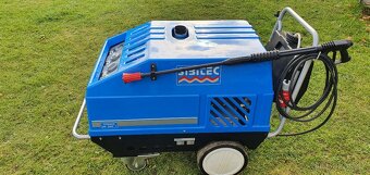 Teplovodní tlaková mycka - 2