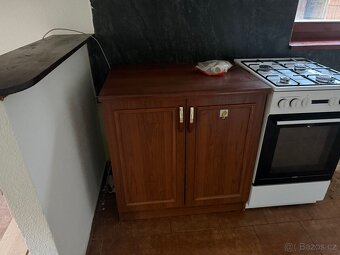 Skříňky z kuchyňské linky - 2