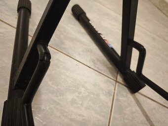 Stojan na kytaru - 2