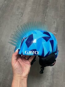 Dětská cool teplá helma Giro 2-5 let - 2