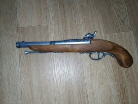 Dekorativní pirátská dřevěná pistol - 2