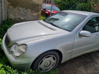 Prodam Auto nebo dily - 2