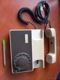 Starý telefon Tesla - 2