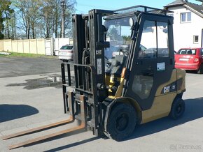 PRONÁJEM vysokozdvižného vozíku CATERPILLAR - 2