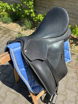 drezurní sedlo Wintec 500 17.5/3 - 2