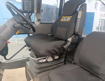 PRONÁJEM traktoru JCB Fastrac - 2