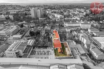 Unikátní nabídka: Prodej komerční budovy a rodinného domu s - 2