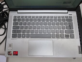 Lenovo IdeaPad 5 14ARE05 - poškozený pant víka - 2