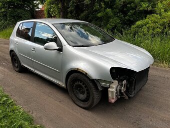 Volkswagen Golf 5 1.9TDI 77Kw - 2