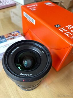sony 20mm f1.8 full frame - 2