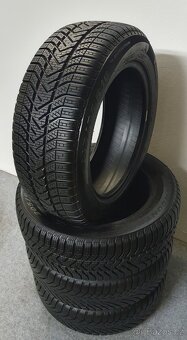 4x -- 205/55 R16 Zimní sada pneu Pirelli / Continental -- - 2