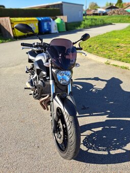Yamaha MT-07 - 2