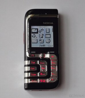 Nokia 7260 s baterií - sbírkový stav - 2