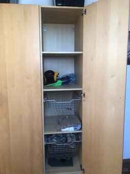 IKEA skříň šatní, komoda, noční stolek a psací stůl - 2