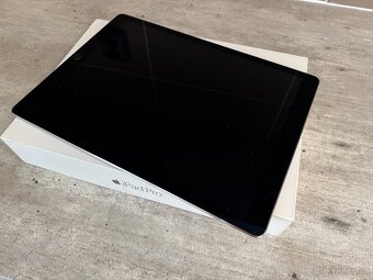 Apple iPad Pro 13 12.9 32 GB - 2