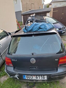 Vw golf IV zadní vrata a kridlo - 2