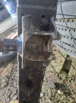Nosič zvěře na auto - 2
