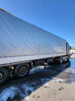 SCHMITZ CARGOBULL    01.08.2012 - 2