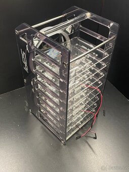 8 patrový Rack s ventilátory pro Raspberry Pi - 2
