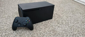 Xbox Series X - 1 TB Carbon Black s mechanikou - 2