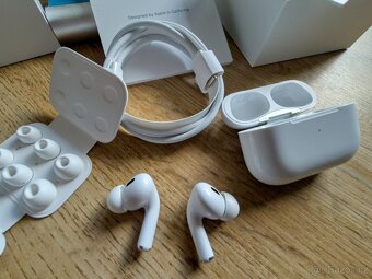 Apple AirPods Pro 2 s MagSafe (USB C) 2024 - 2
