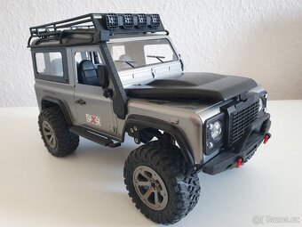 RC model Land Rover 4WD 1:16 plne osvetlený - 2